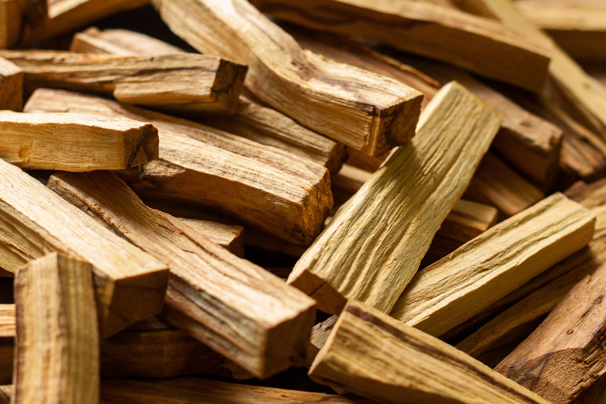 5 bâtonnets de Palo Santo équatoriens (issus de sources durables)